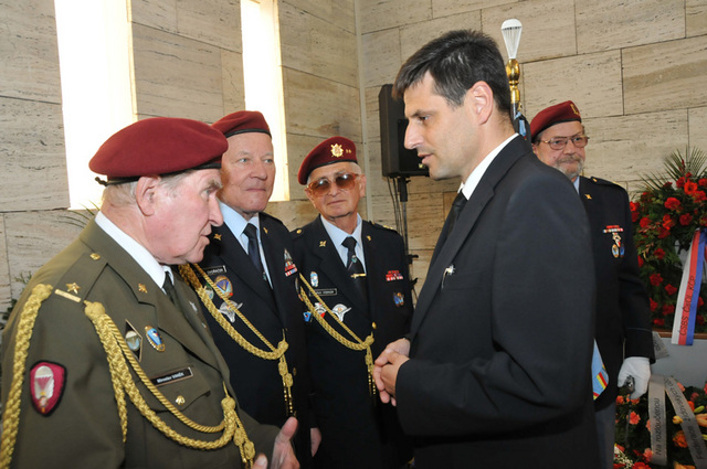 Mezi smutečními hosty byl také náměstek ministra obrany Michael Hrbata