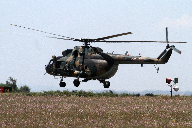 04 Maďarský vrtulník Mi-17 
