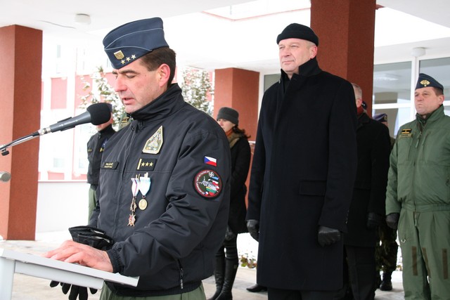 Projev velitele úkolového uskupení Baltic Air Policing plk. Petra Lančiho 