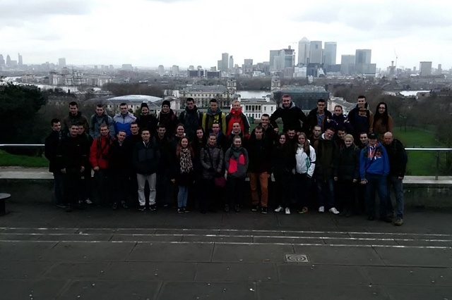  Žáci VSŠ a VOŠ MO na nultém poledníku v Greenwich