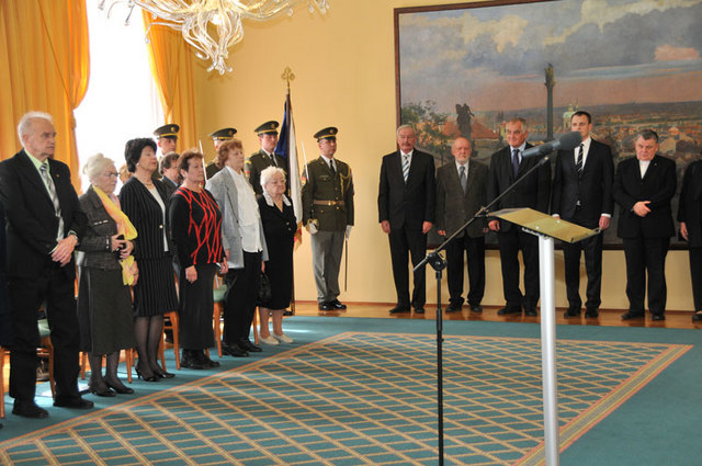 Ze slavnostního předávání osvědčení za aktivní odbojovou činnost na Ministerstvu obrany ČR