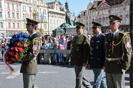 Památku obětí Pražského povstání uctili také představitelé Československé obce legionářské