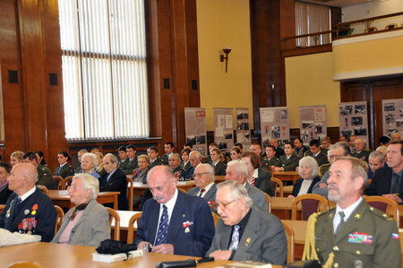Pohled do hlavního sálu Mo ČR - čtvrtek 11. října 2012