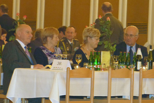 Dalším hlavním pořadatelem byl  podplukovník v zál. Milan Čajdík z jihočeské organizace ČsOL ( vpravo)
