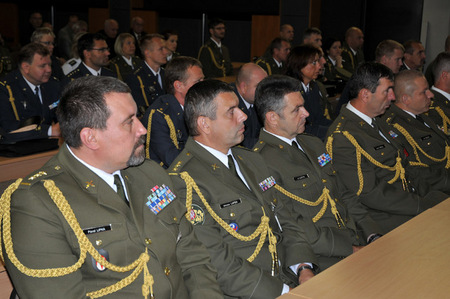 Posluchači kariérových kurzů zahájili studium na Univerzitě obrany