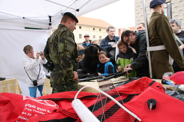 Vojenská policie představila návštěvníkům svojí výstroj i výzbroj