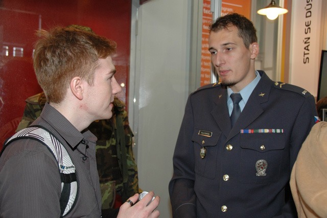 Poskytování informací o studiu na Univerzitě obrany 