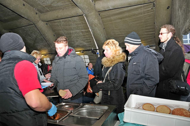 Občerstvení návštěvníků dne otevřených dveří