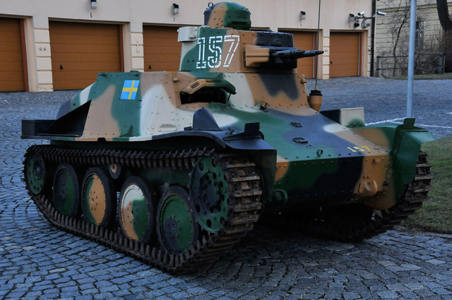Představení exportního lehkého tančíku Praga STRV/M 37, který je ve sbírkách Vojenského historického ústavu