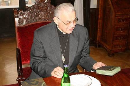 Kardinál Vlk byl jedním z otců duchovní služby v armádě