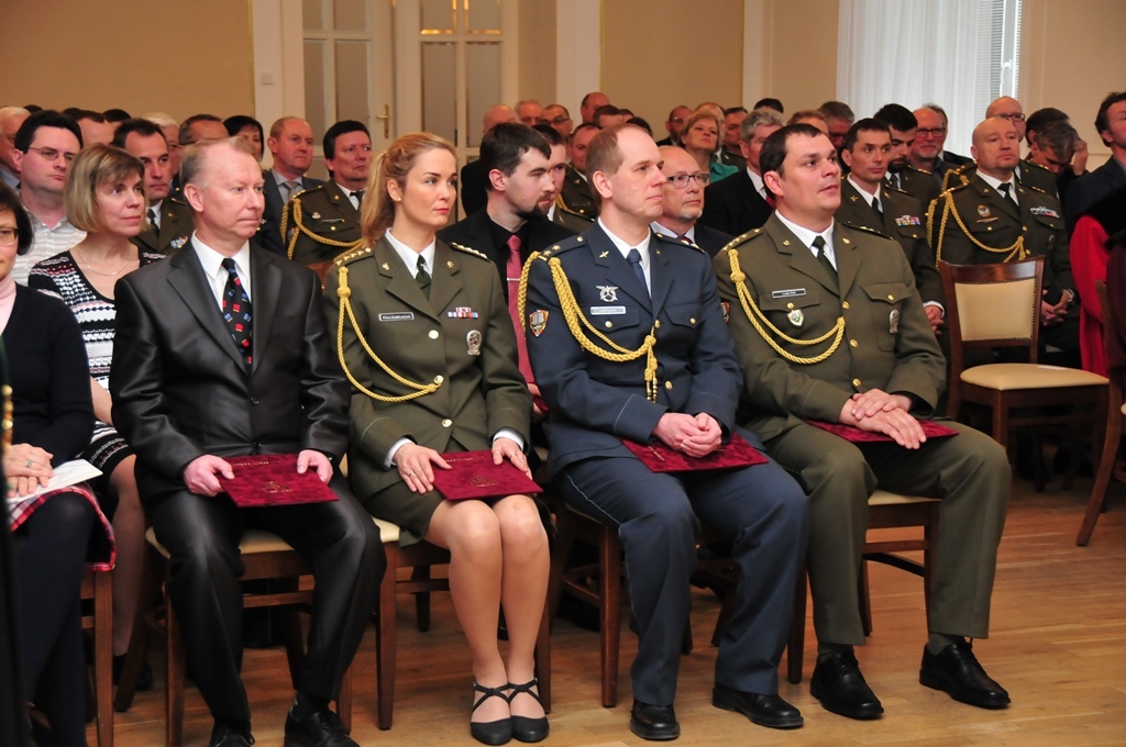 Ocenění učitelé v popředí