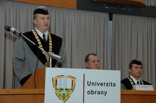 Projev děkana Fakulty vojenského leadershipu plukovníka Jana Drozda