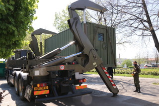 Vykládání kontejneru ovládá řidič vozidla