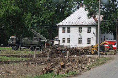 S pomocí vojáků jsme se setkávali téměř na každém kroku
