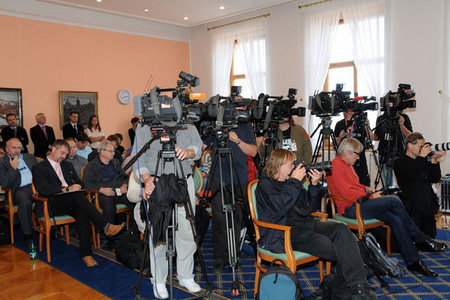 Tisková konference k personálním změnám v resortu obrany (3)