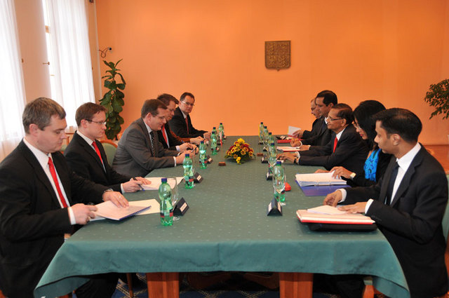 Jednání delegací na českém ministerstvu obrany