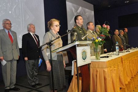 V popředí dcera Ludvíka Svobody Zoe Klusáková-Svobodová, která zahájila konferenci věnovanou formování československé jednotky v Buzuluku minutou ticha za padlé i za ty, kteří bojovali proti fašismu a dnešních dnů se nedožili