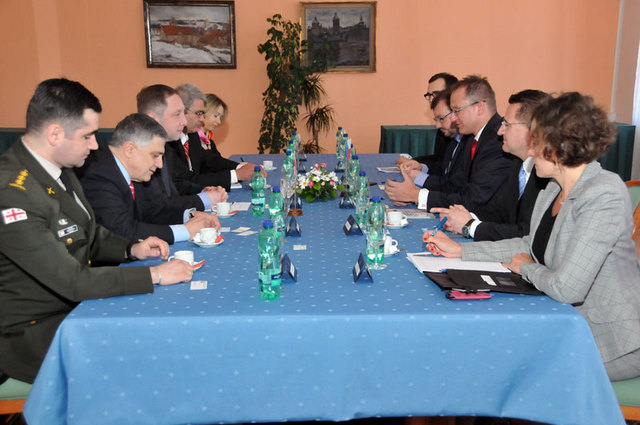 Z jednání delegací na Ministerstvu obrany ČR