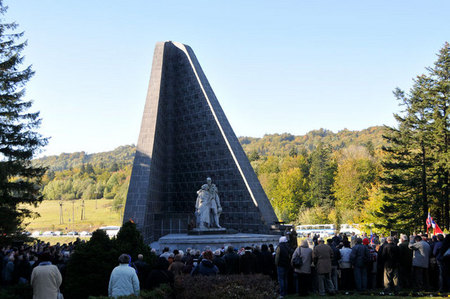 Dukla - brána ke svobodě