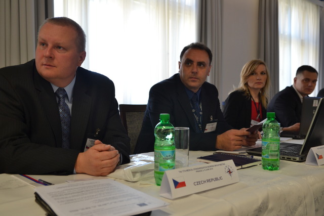 Čeští zástupci v čele s organizátorem letošního setkání podplukovníkem Petrem Konečným z oddělení zdravotní politiky a koncepcí odboru vojenského zdravotnictví Sekce podpory MO (vlevo)