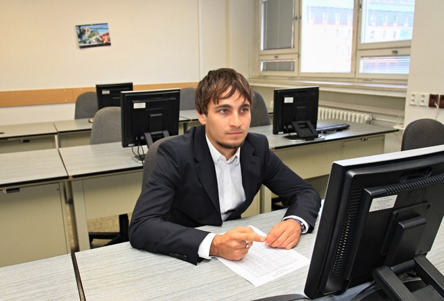 Karel Abraham při první výuce ve škole