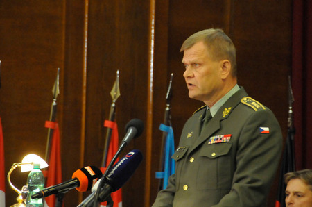 Úvodní projev náčelníka Generálního štábu AČR generálporučíka Josefa Bečváře se týkal úkolů, které stojí před jeho podřízenými v roce 2016