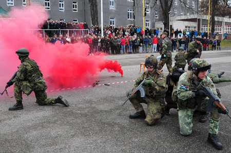 Prezentace, ukázky, přihlášky – den otevřených dveří na Univerzitě obrany
