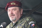 Mnoho úspěchů novému veliteli popřál velitel Pozemních sil AČR generálmajor Ján Gurník