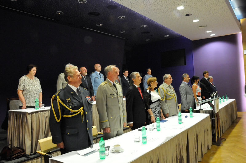 Čestné předsednictvo slavnostního shromáždění