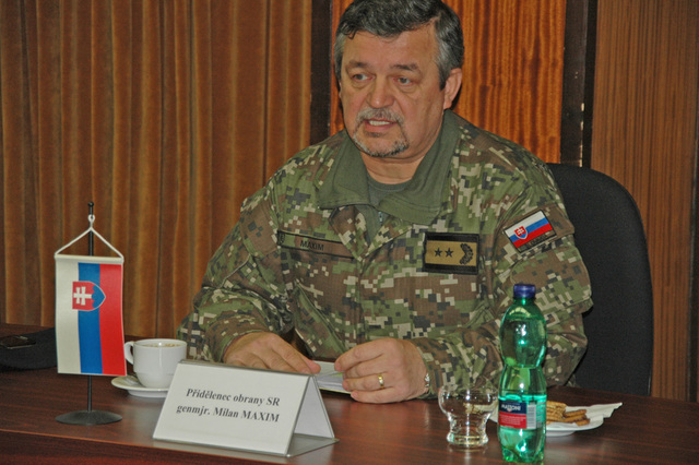 V úterý 11.1.2011 navštívil Univerzitu obrany přidělenec obrany Slovenské republiky generálmajor Ing. Milan Maxim