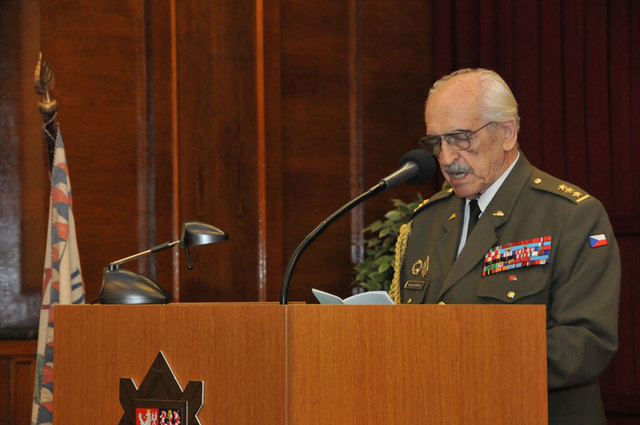 Hlavní projev přednesl místopředseda ČSBS plk. Antonín Štícha