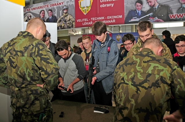 Prezentace výzbroje AČR