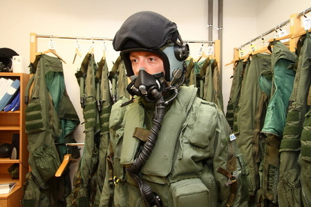Hotovostní pilot ve výškové výstroji