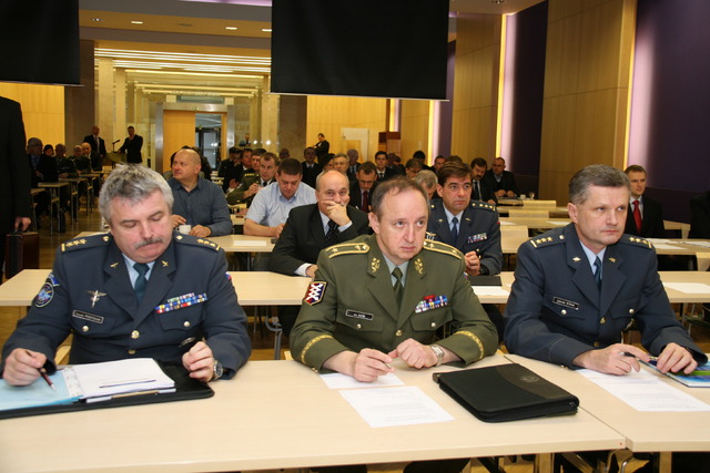  Účastníci Národní vyzbrojovací konference