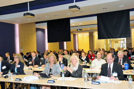 Účastníci mezinárodní konference BILC v kongresovém sále Domu armády Praha (2)