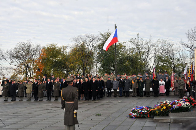 Čestný dvůr Národního památníku na pražském Vítkově 28. října 2012