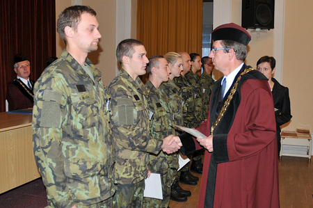 Imatrikulace vojenských studentů na brněnských fakultách Univerzity obrany 6