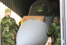 Maketu letounu JAS-39 Gripen dopravila švédská strana už v předvečer výstavy