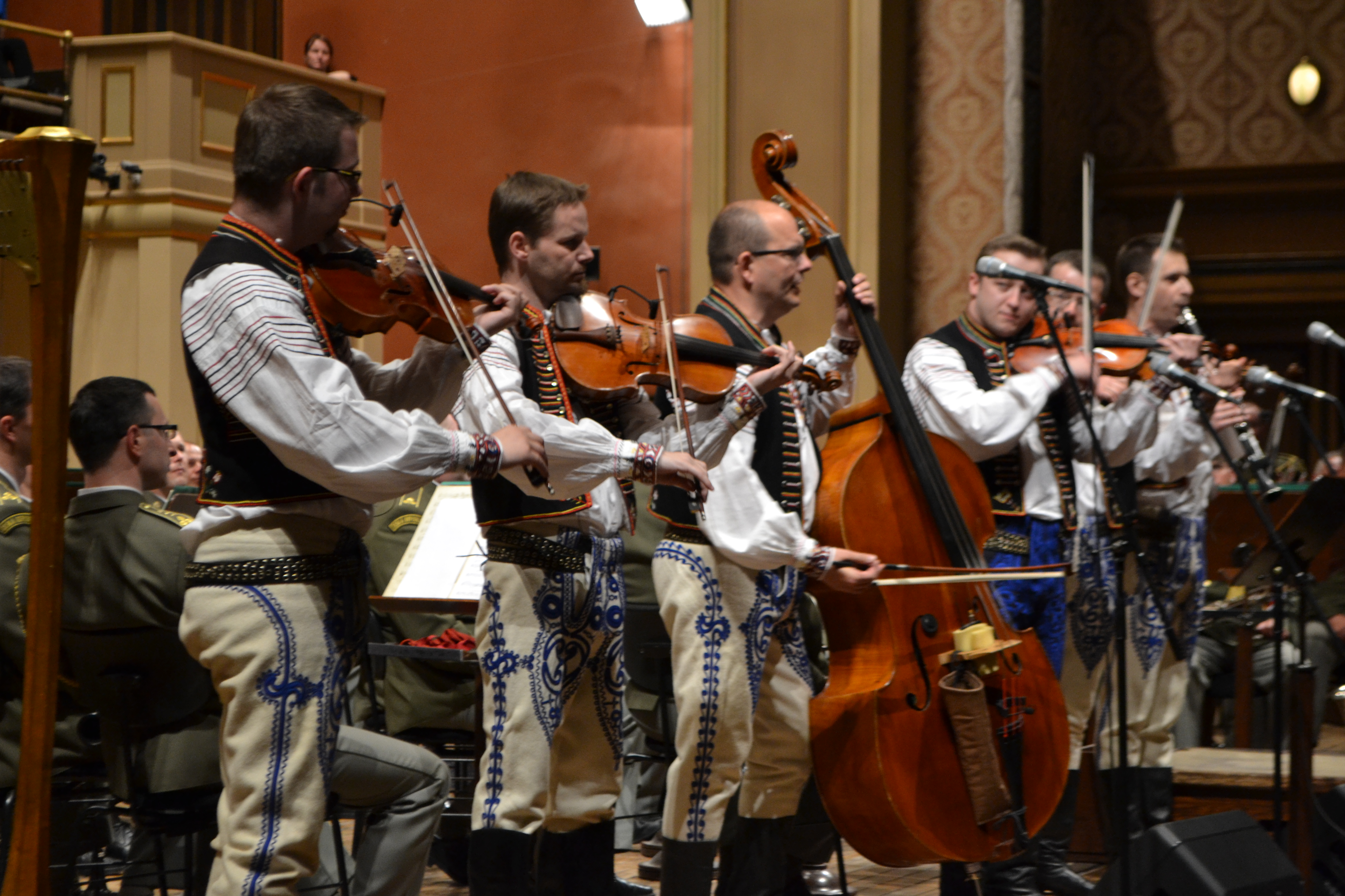 Hostem Ústřední hudby AČR byl i Vojenský umělecký soubor Ondráš