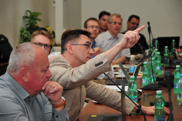 Diskuse účastníků jednání