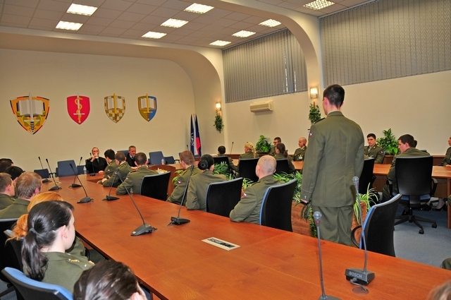 Setkání ministra Stropnického se studenty