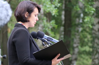 Všechny přítomné přivítala ředitelka Památníku Lidice Martina Lehmannová