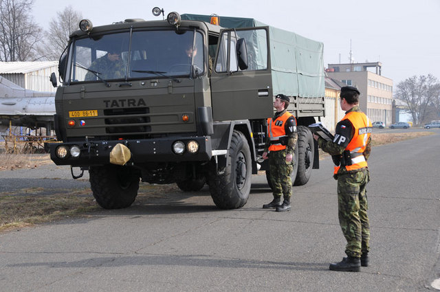 Nákladní tatra byla téměř jako z pověstné škatulky