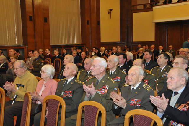 Účastníci slavnostního shromáždění (1)