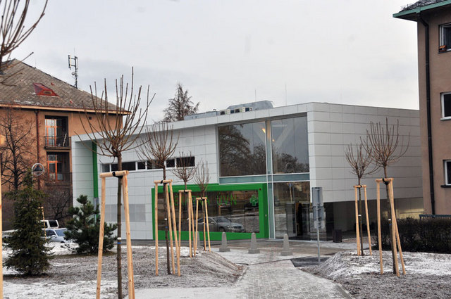 Budova nové lékárny v areálu Ústřední vojenské nemocnice v pražských Střešovicích