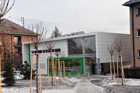 Budova nové lékárny v areálu Ústřední vojenské nemocnice v pražských Střešovicích