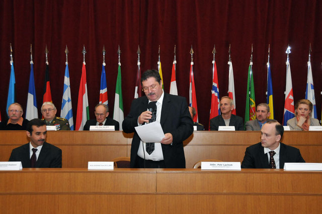Sněm řídil předseda ČsOL a SVV Pavel Budínský