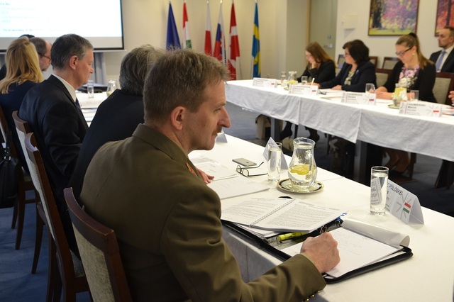 Účastníci jednání Seniorní skupiny V4