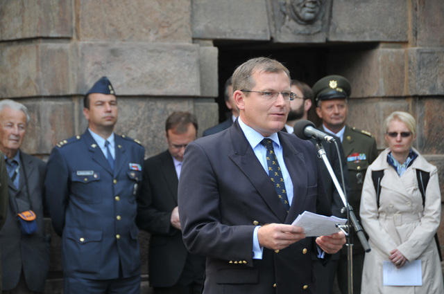 Jménem ministra obrany pozdravil veterány z Perského zálivu první náměstek Jiří Šedivý