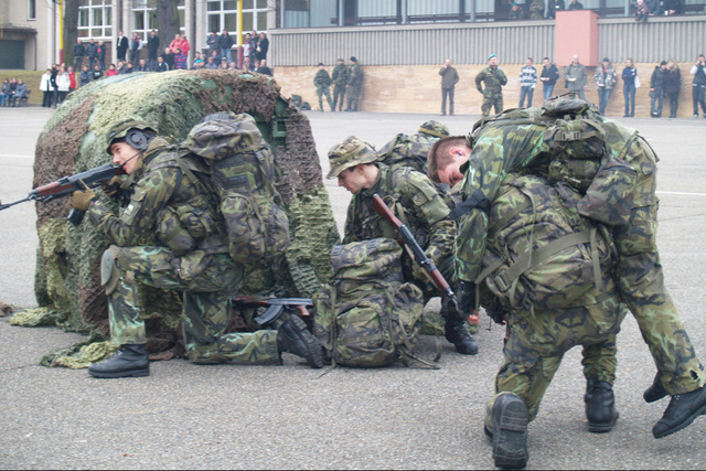 Ukázky činnosti skupiny COMMANDOS (1)